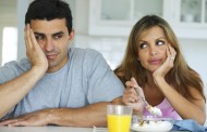 عشرة امور تكشف كذب الزوج